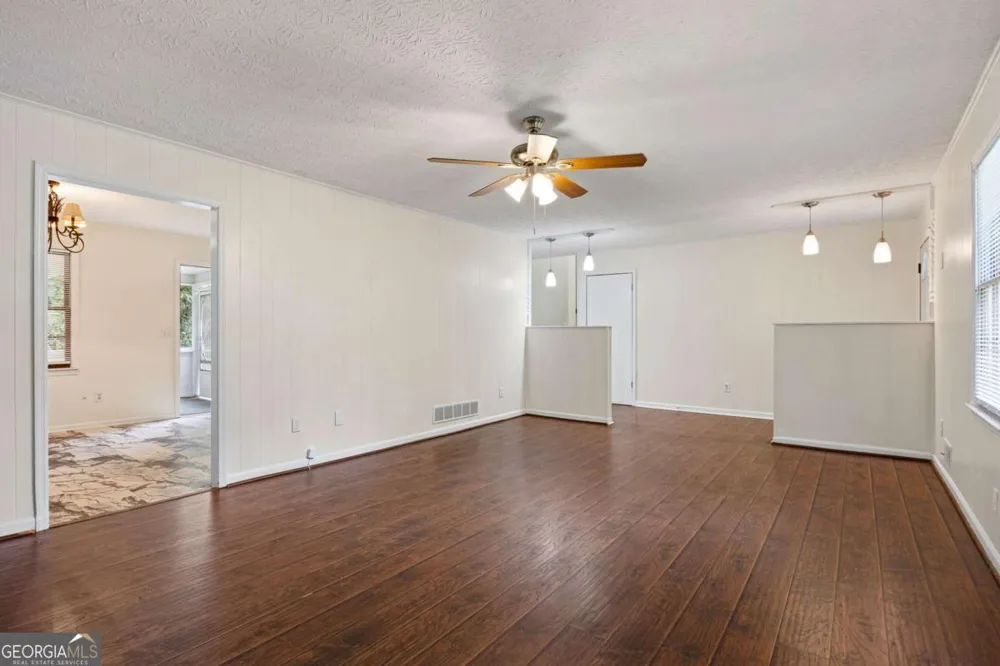 4220 Terrace DR Acworth, GA 30101