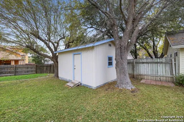 3807 Pine Breeze San Antonio, TX 78247