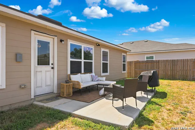 16000 STRATFORD CV Lytle, TX 78052