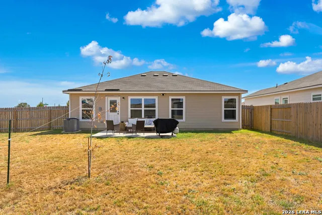 16000 STRATFORD CV Lytle, TX 78052