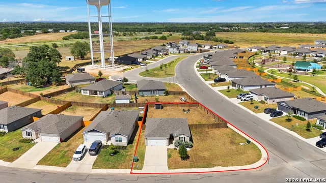 16000 STRATFORD CV Lytle, TX 78052