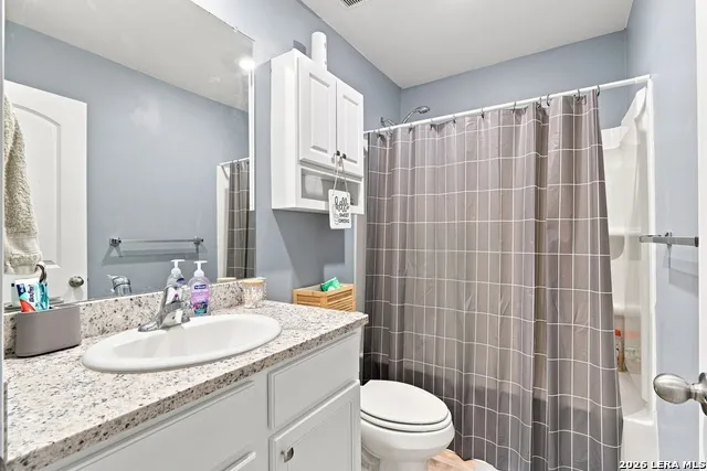 16000 STRATFORD CV Lytle, TX 78052