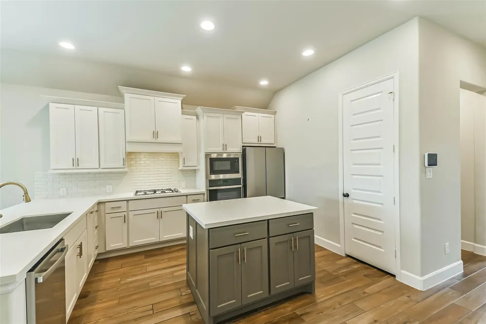 18903 Brego Lane Tomball, TX 77377