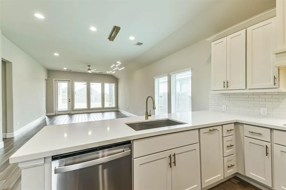 18903 Brego Lane Tomball, TX 77377