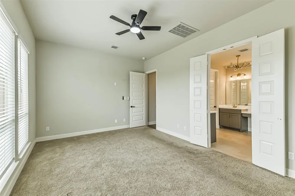 18903 Brego Lane Tomball, TX 77377