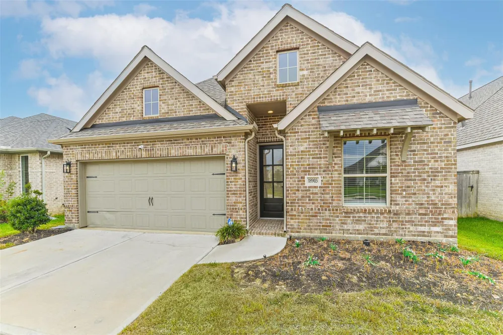 18903 Brego Lane Tomball, TX 77377