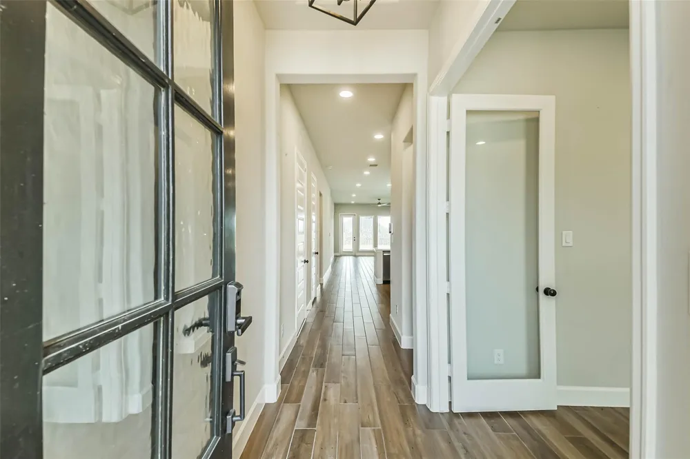 18903 Brego Lane Tomball, TX 77377