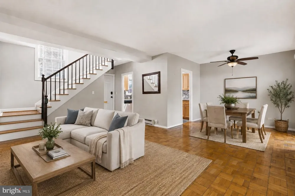 1637 MT EAGLE PLACE Alexandria, VA 22302