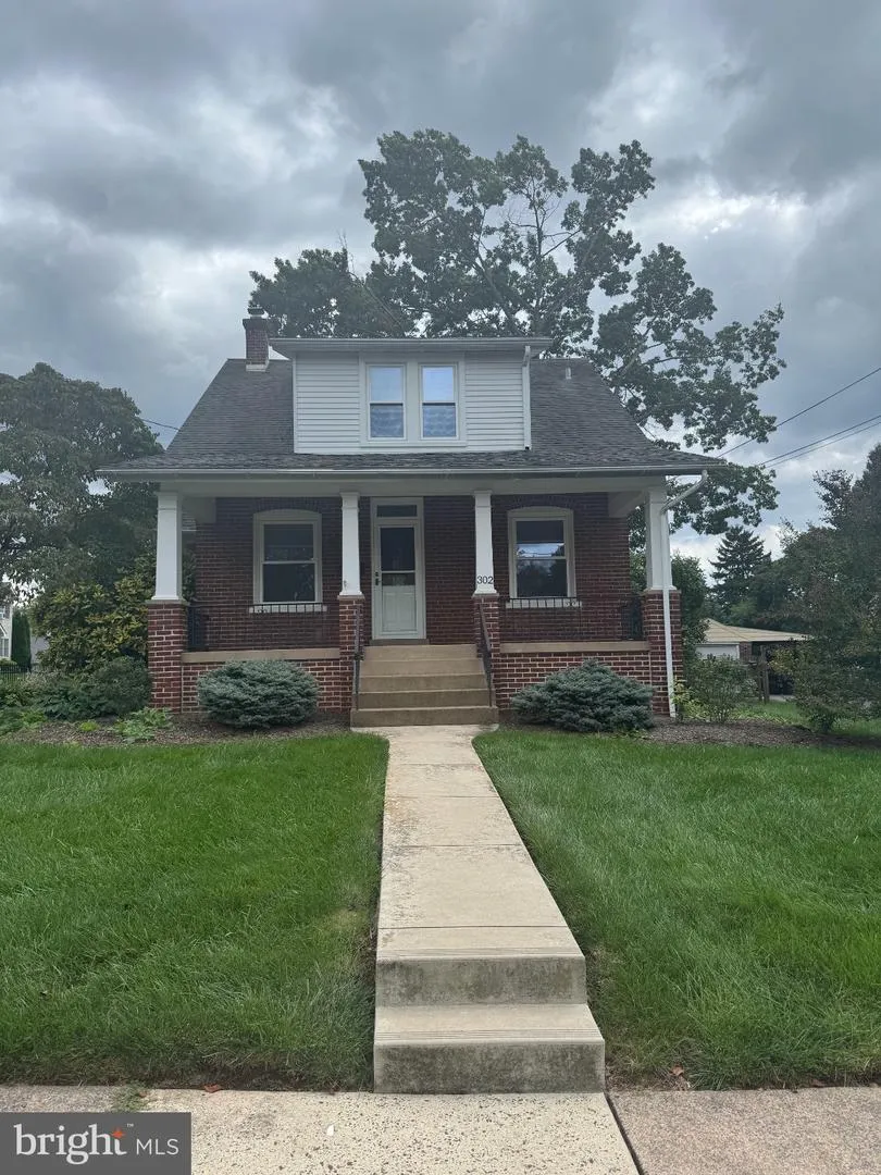 302 W CHESTNUT STREET #           Souderton, PA 18964