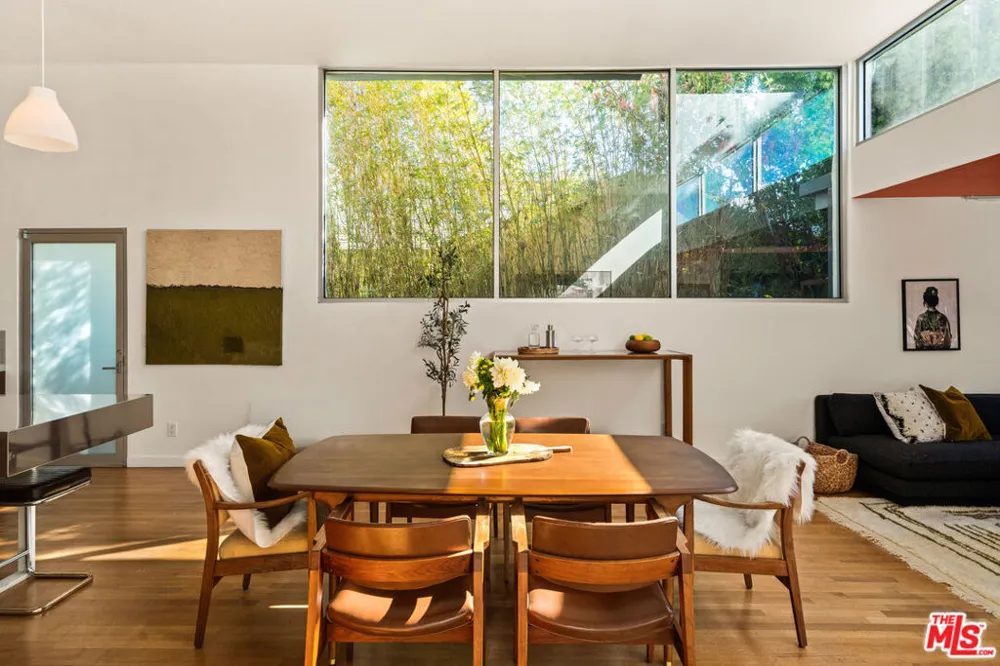 1076 Palms Boulevard Venice, CA 90291