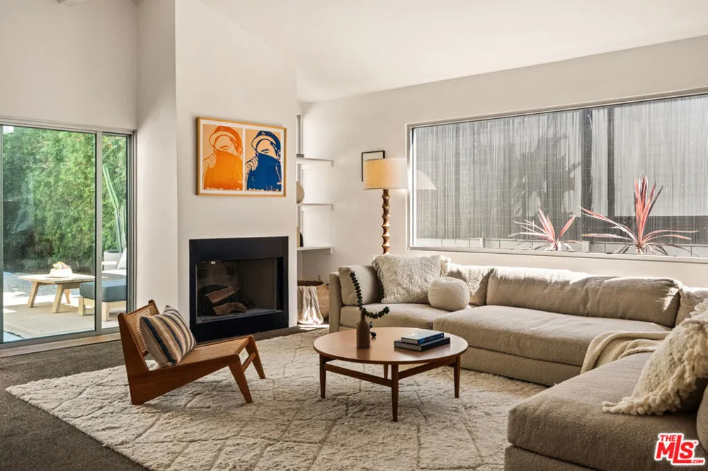 1076 Palms Boulevard Venice, CA 90291