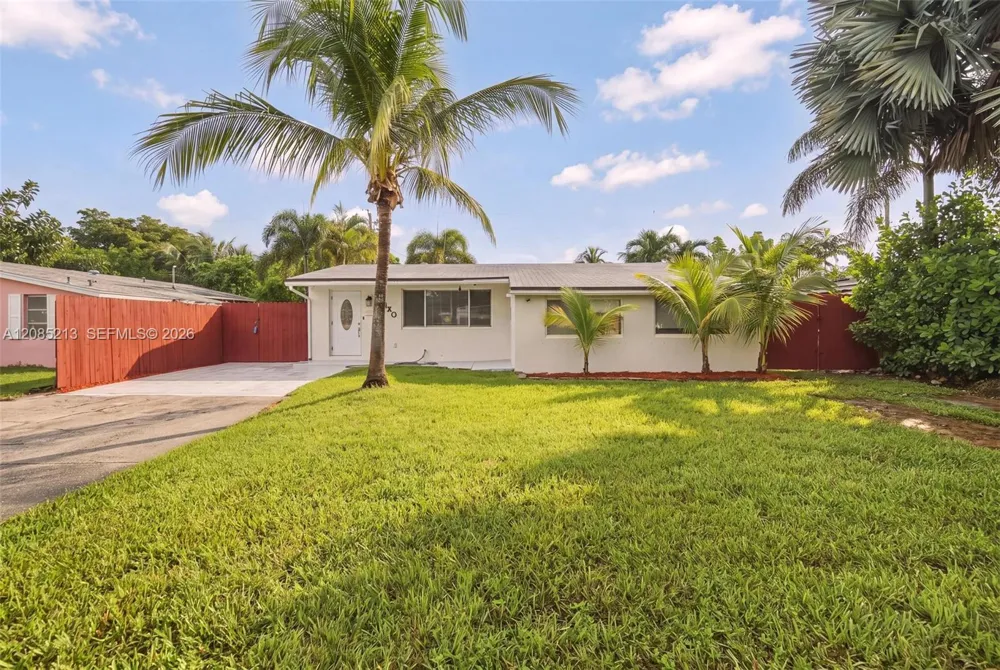 5820 NE 2nd Ave Oakland Park, FL 33334
