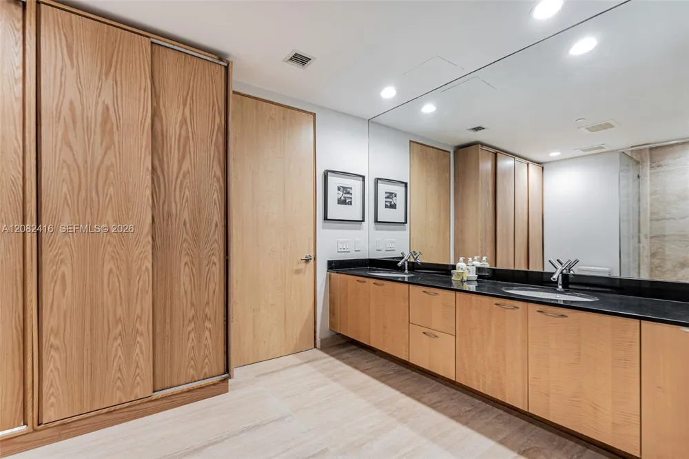 15811 Collins Ave #1802 Sunny Isles Beach, FL 33160