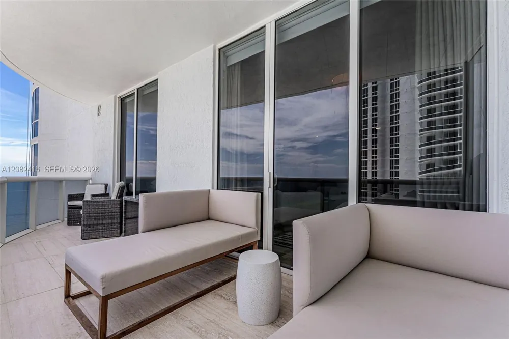 15811 Collins Ave #1802 Sunny Isles Beach, FL 33160