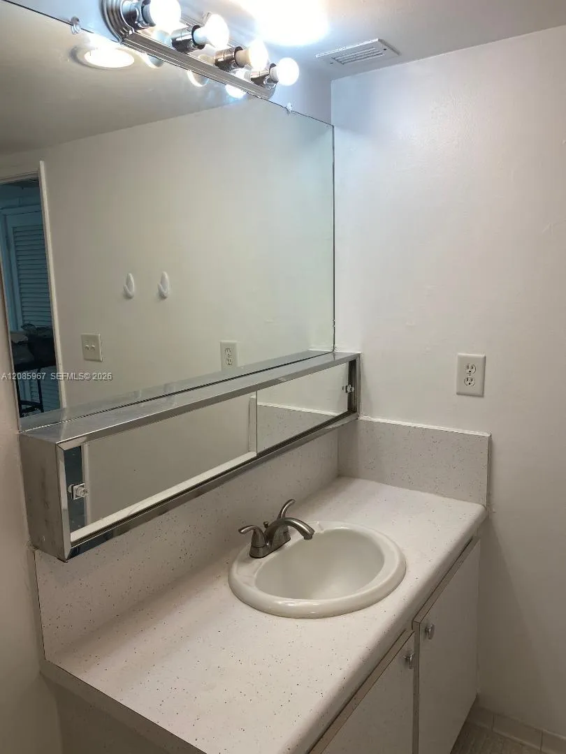 19380 Collins Ave #1025 Sunny Isles Beach, FL 33160