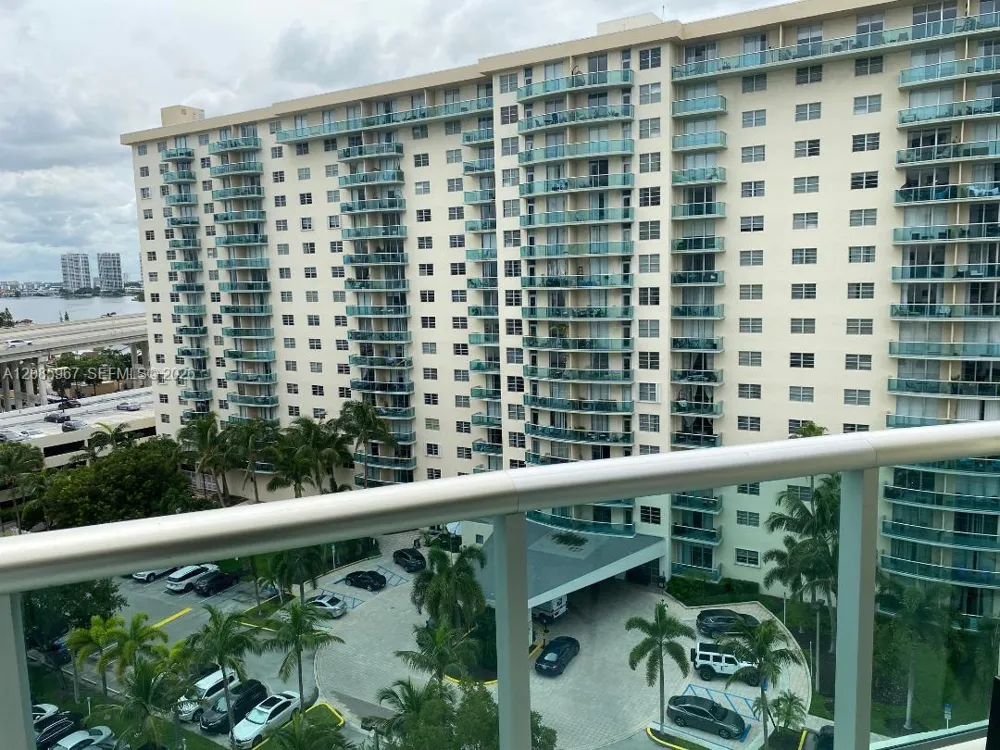 19380 Collins Ave #1025 Sunny Isles Beach, FL 33160