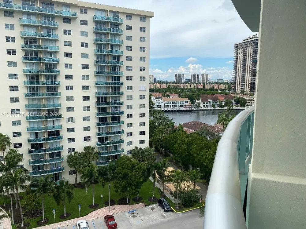 19380 Collins Ave #1025 Sunny Isles Beach, FL 33160