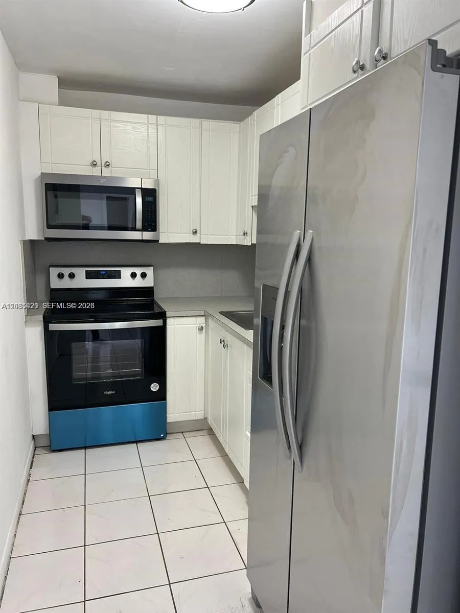 4717 NW 7th St #707-10 Miami, FL 33126