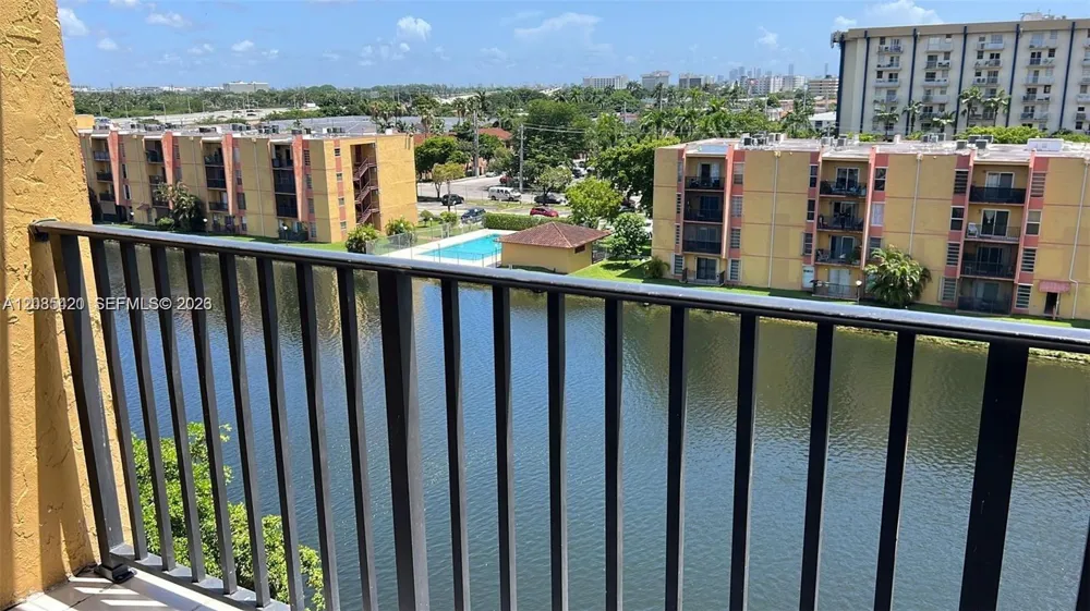 4717 NW 7th St #707-10 Miami, FL 33126