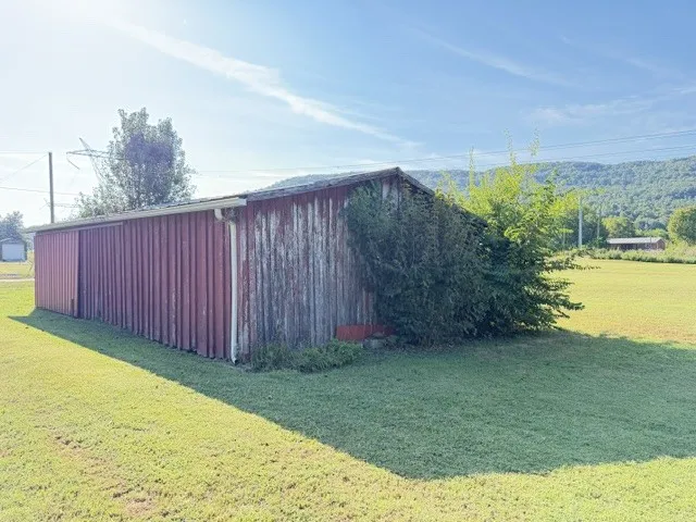 3852 Payne Cove Rd Pelham, TN 37366