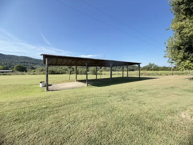 3852 Payne Cove Rd Pelham, TN 37366