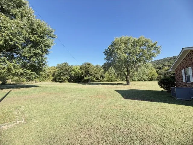 3852 Payne Cove Rd Pelham, TN 37366