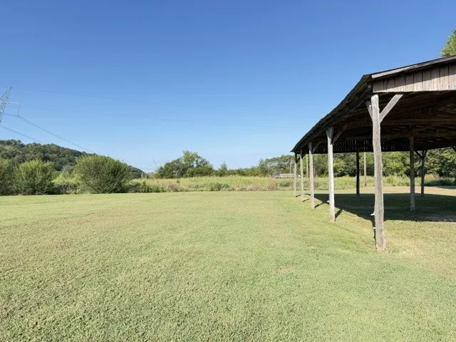 3852 Payne Cove Rd Pelham, TN 37366