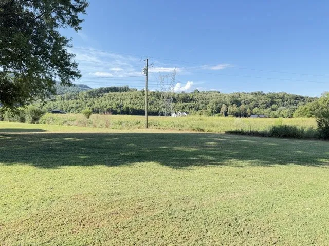 3852 Payne Cove Rd Pelham, TN 37366
