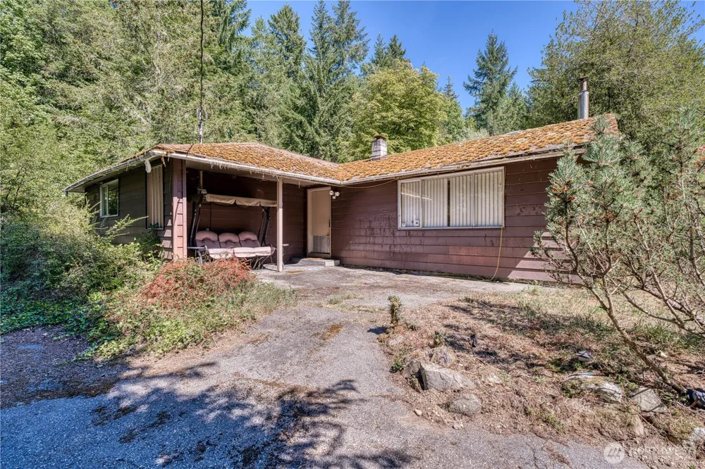 6015 Whitmore Drive NW Gig Harbor, WA 98335