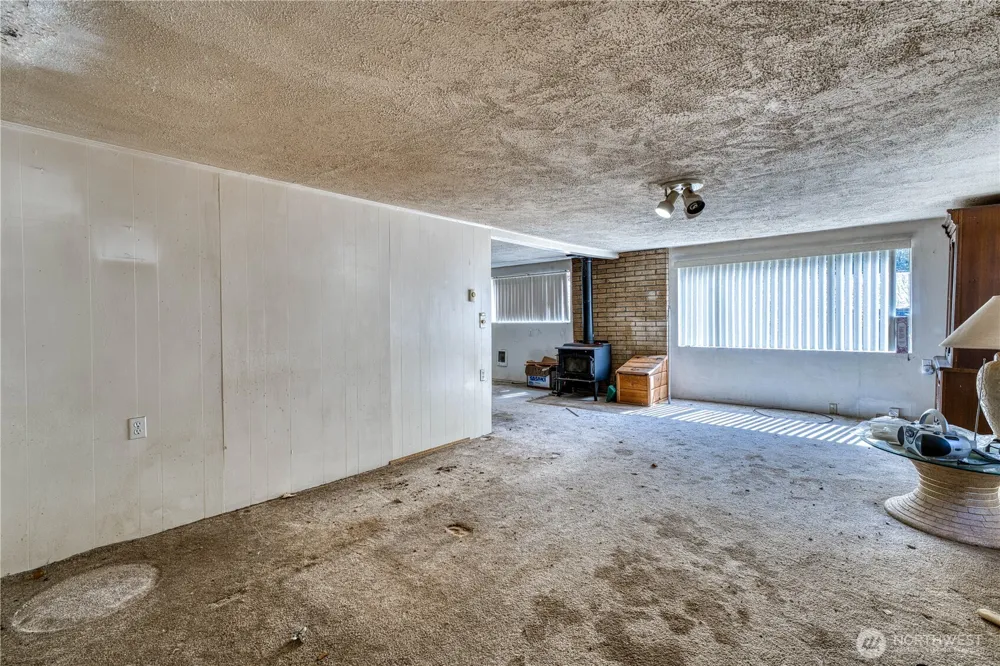 6015 Whitmore Drive NW Gig Harbor, WA 98335