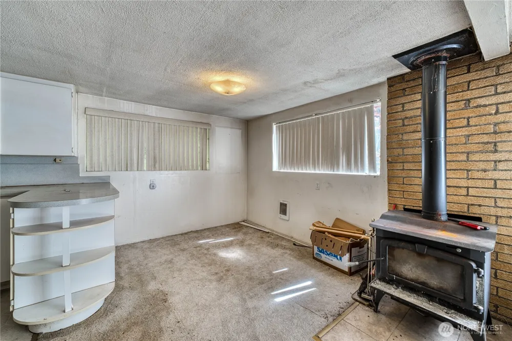 6015 Whitmore Drive NW Gig Harbor, WA 98335