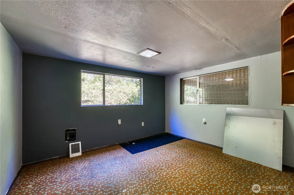 6015 Whitmore Drive NW Gig Harbor, WA 98335
