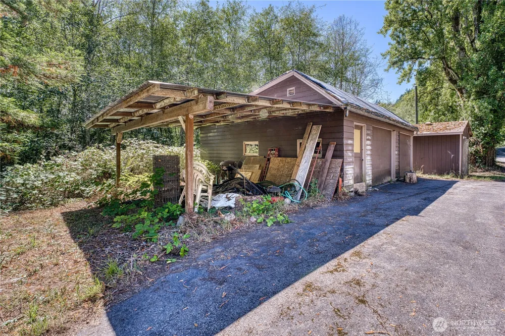 6015 Whitmore Drive NW Gig Harbor, WA 98335