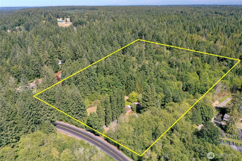 6015 Whitmore Drive NW Gig Harbor, WA 98335