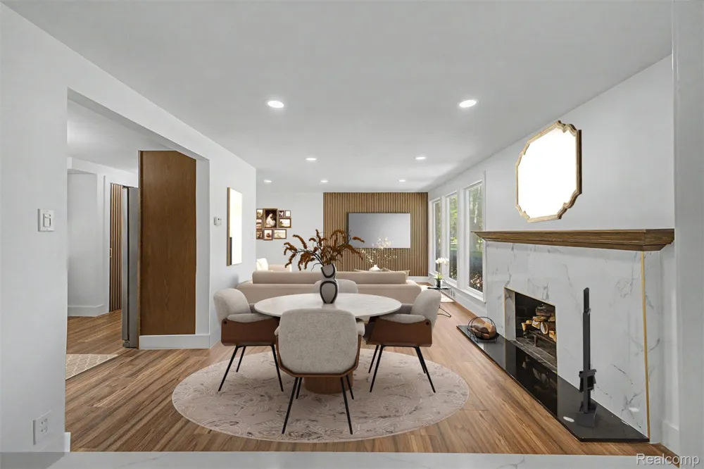 2313 Saint Joseph Street West Bloomfield Charter Township, MI 48324