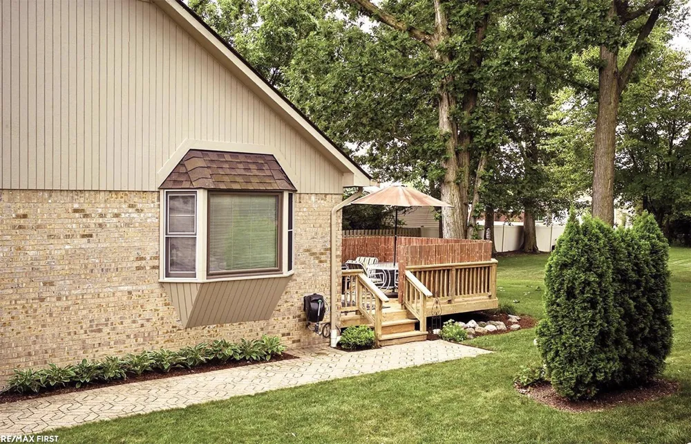 48315 Walden Road Macomb Township, MI 48044