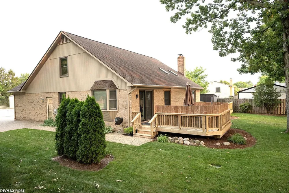 48315 Walden Road Macomb Township, MI 48044