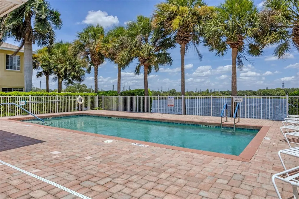 3511 45TH TERRACE W #108 Bradenton, FL 34210