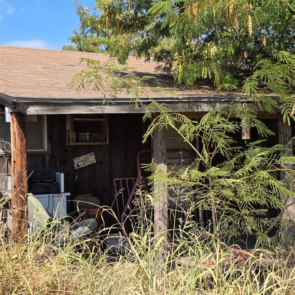 1946 Bosley Road Santo, TX 76472
