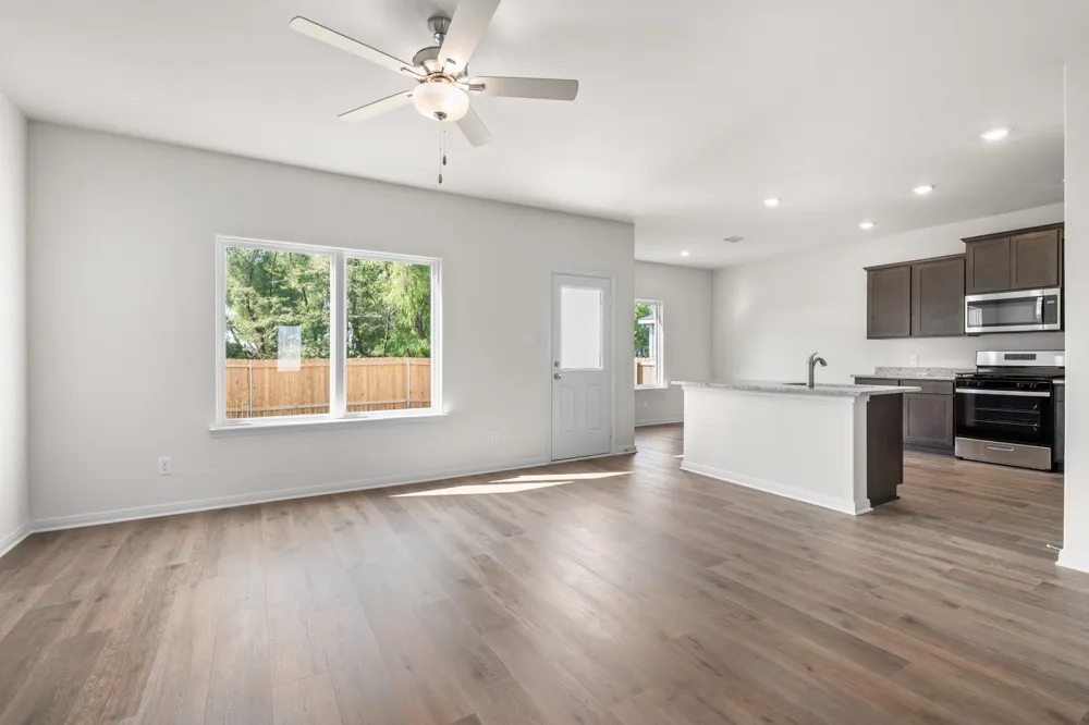8433 White Wolf Trail Ponder, TX 76259