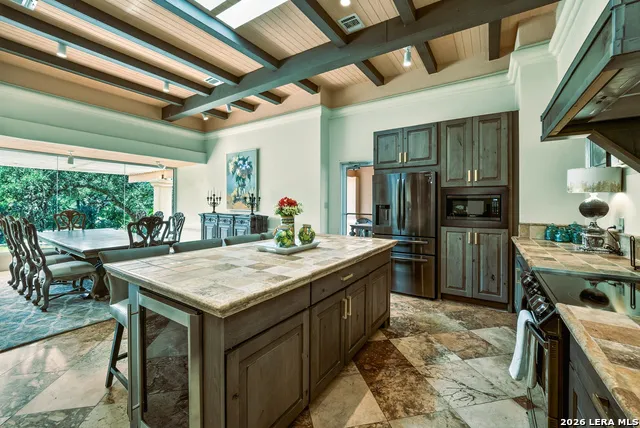 320 UPPER CIBOLO CREEK RD Boerne, TX 78006