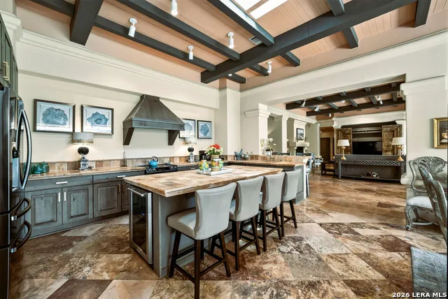 320 UPPER CIBOLO CREEK RD Boerne, TX 78006