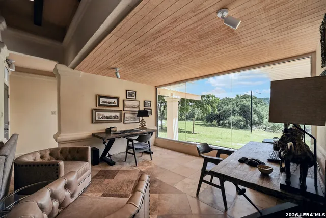 320 UPPER CIBOLO CREEK RD Boerne, TX 78006