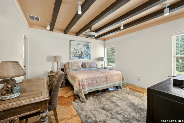 320 UPPER CIBOLO CREEK RD Boerne, TX 78006