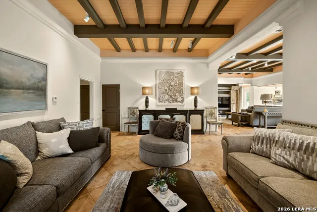 320 UPPER CIBOLO CREEK RD Boerne, TX 78006