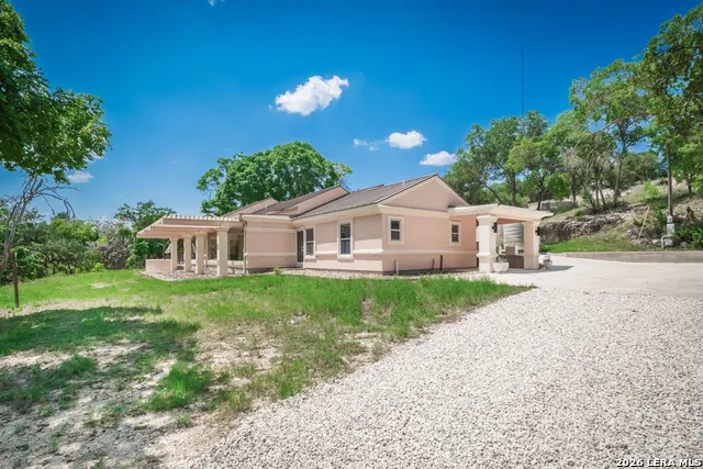 320 UPPER CIBOLO CREEK RD Boerne, TX 78006
