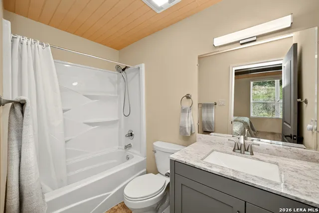 320 UPPER CIBOLO CREEK RD Boerne, TX 78006