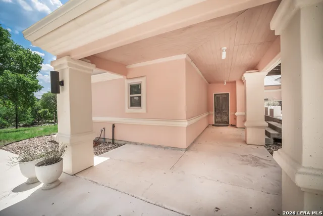 320 UPPER CIBOLO CREEK RD Boerne, TX 78006