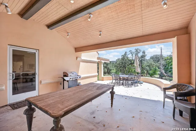 320 UPPER CIBOLO CREEK RD Boerne, TX 78006