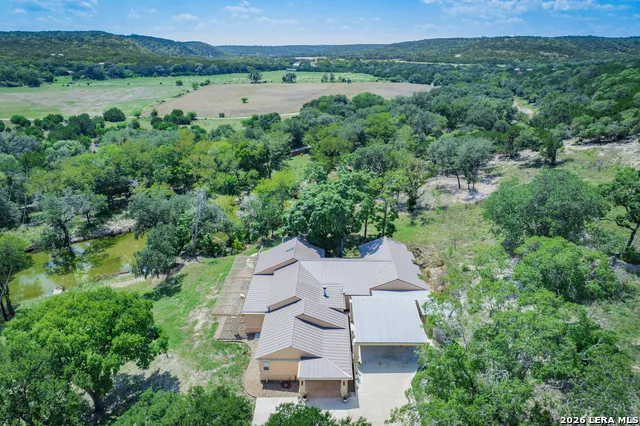 320 UPPER CIBOLO CREEK RD Boerne, TX 78006